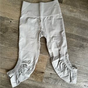 Lululemon cropped leggings